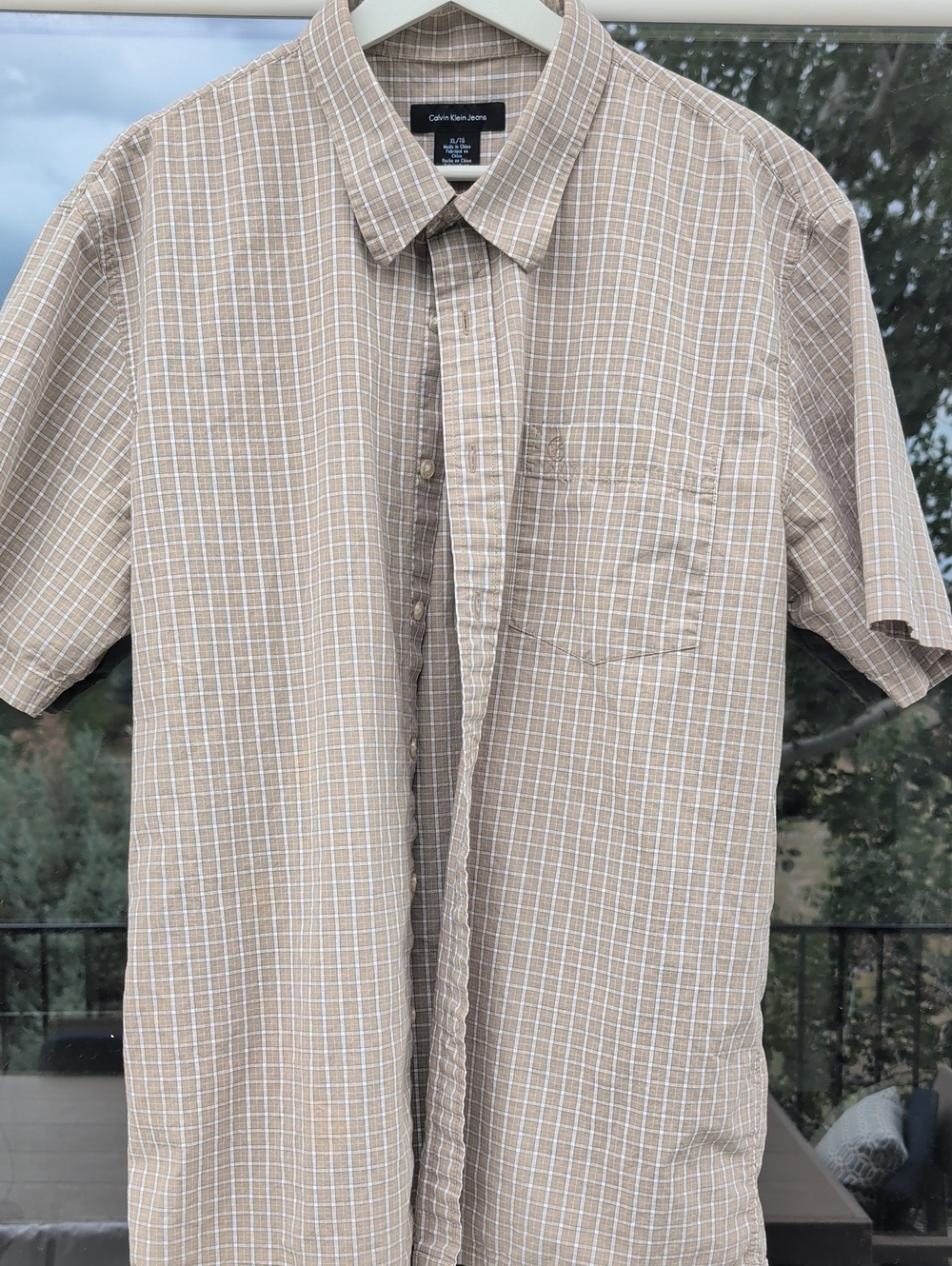 Calvin Klein Jeans Beige Plaid Short Sleeve Button-Up Shirt